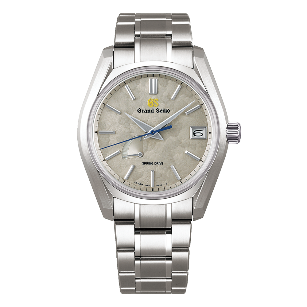 型番:SBGA445<br />
ケース径:40mm<br />
防水機能:10気圧<br />
ムーブメント:スプリングドライブ<br />
<br />
<br />
価格:946,000円(税込)<br />
<br />
<br />
スタッフの一言:<br />
<br />
雪が深々と降り積もった「深雪」の情景を思い起こしてくれる情緒あふれるモデル<br />
<br />
静かな雰囲気の文字盤に静かに流れる秒針はシックな雰囲気があります<br />
<br />
ビジネスシーンで着用する時計をお探しの方におススメしたい1本です<br />
<br />
<br />
お問い合わせやご予約などは、こちらをクリックしてください↓<br />
https://kobayashi-tokeiten.com/inquiryform/<br />
「グレッシブを見た」と型番などの記載もお願いします<br />
グレッシブ担当までご連絡いただけると、よりスムーズな対応をさせていただきます