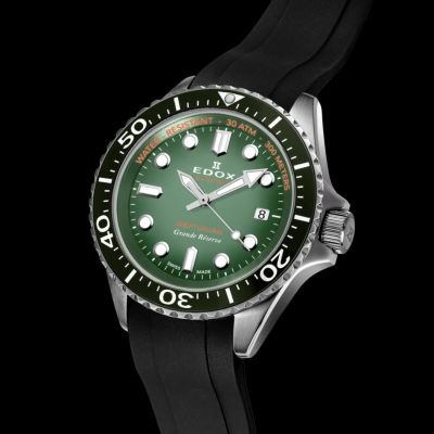 ネプチュニアン グランデ リザーブ デイト オートマティック  グリーン  42mm  80801-3VCA-VDN