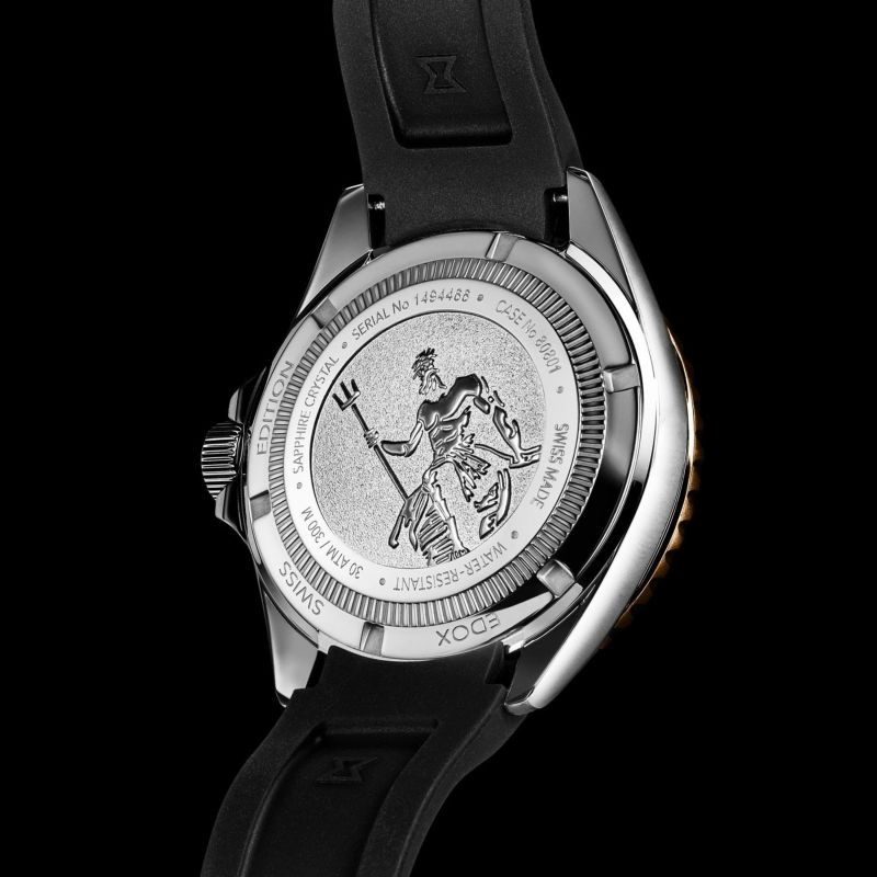 ネプチュニアン グランデ リザーブ デイト オートマティック ラバー  42mm  ブラック  80801-3NRCA-NIR