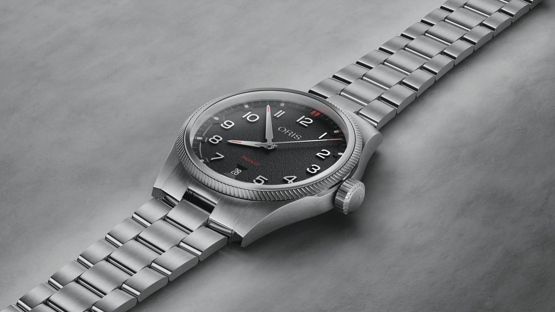 プロパイロット デイト 41mm ブラック 01 733 7805 4164-07 8 20 04LC