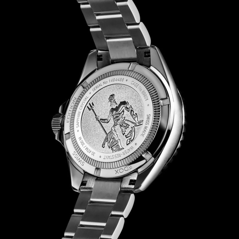 ネプチュニアン グランデ リザーブ デイト オートマティック  42mm  グラデーションブルー  80801-3BBUM-BUCDN