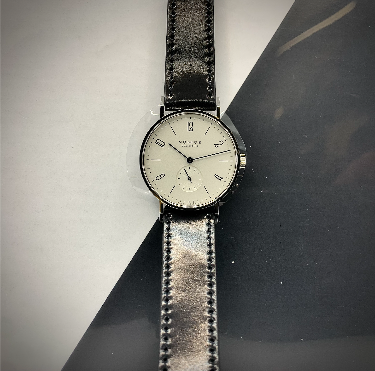 NOMOS GLASHÜTTE 　タンジェント　ノモス　nomos　高級時計　ドイツ時計　腕時計　機械式時計　機械式腕時計　おすすめ　TN1A1W2　メンズ腕時計　石川県　石川　北陸　正規店　正規取扱店　ミニマリズム　シンプル