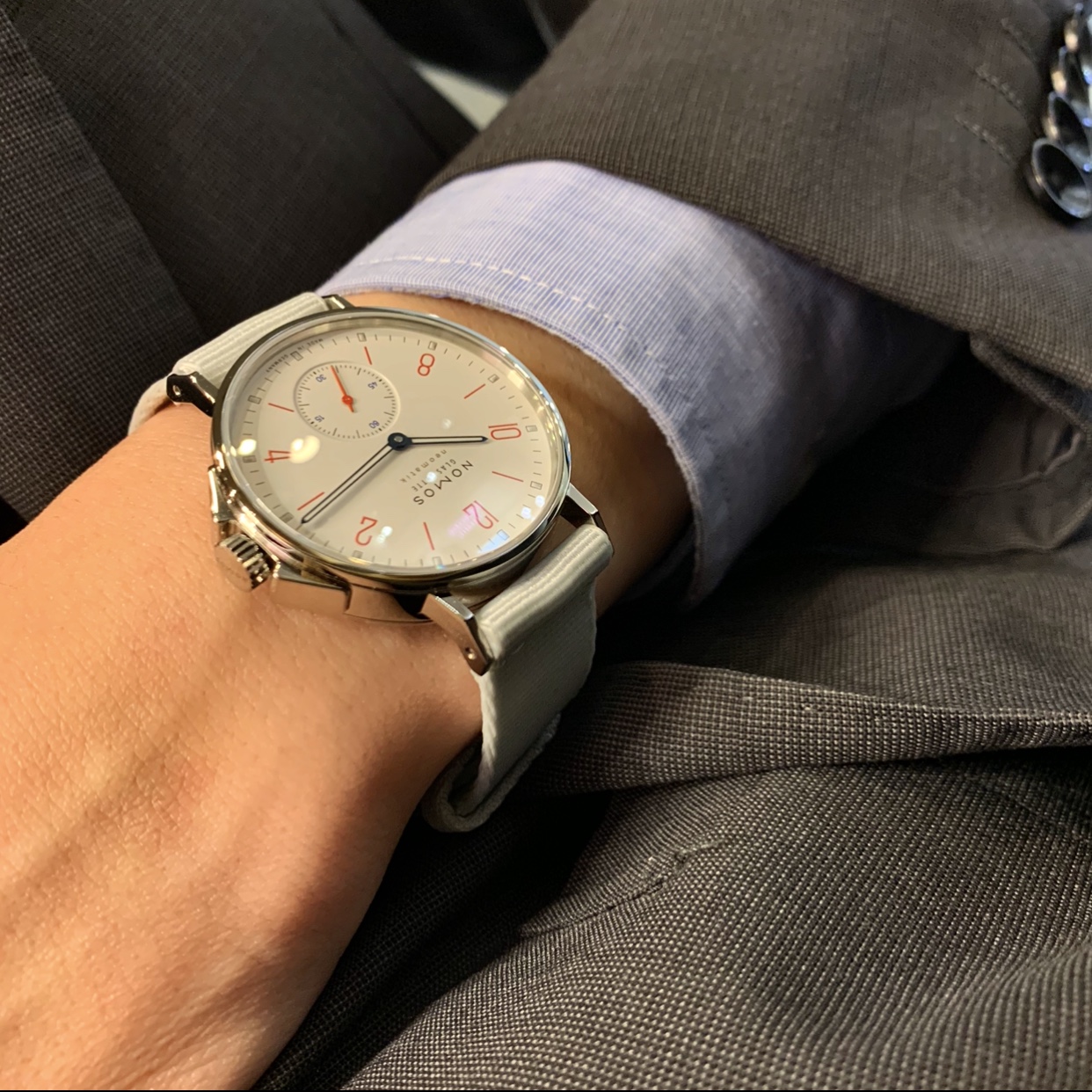 NOMOS GLASHÜTTE　ノモス　アホイ　シグナル・ワイス　AHOI NEOMATIK SIGNALWEISS　564　 AH130011SW2　高級時計　メンズ腕時計　レディース腕時計　時計　機械式腕時計　機械式時計　時計　腕時計　ドイツ時計　石川県　石川　正規店　正規取扱店