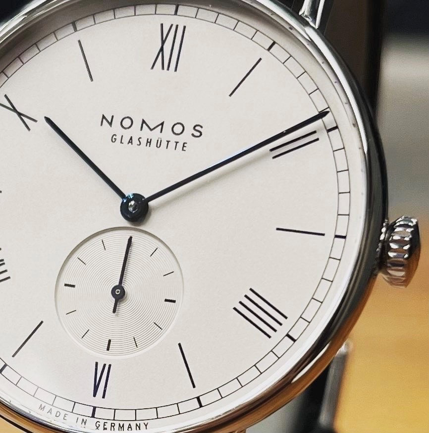 NOMOS　ノモス　ラドウィッグ　時計　可愛い　腕時計　ドイツ　プレゼント　シンプル