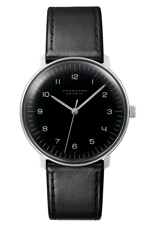 ユンハンス（JUNGHANS）の「マックス・ビル（max bill）」シリーズは、ドイツ・バウハウスの精神を受け継ぐミニマルで上品なデザインが魅力の腕時計。男女問わず使いやすく、ペアウォッチや記念日のギフトにも最適です。シンプルながら個性を感じる造形は、贈る相手のライフスタイルに静かに寄り添う一本。東京でユンハンスのプレゼントをお探しなら阪急メンズ東京へ。都内最大級の展示数を誇り、豊富なマックス・ビルコレクションから最適な1本をお選びいただけます。