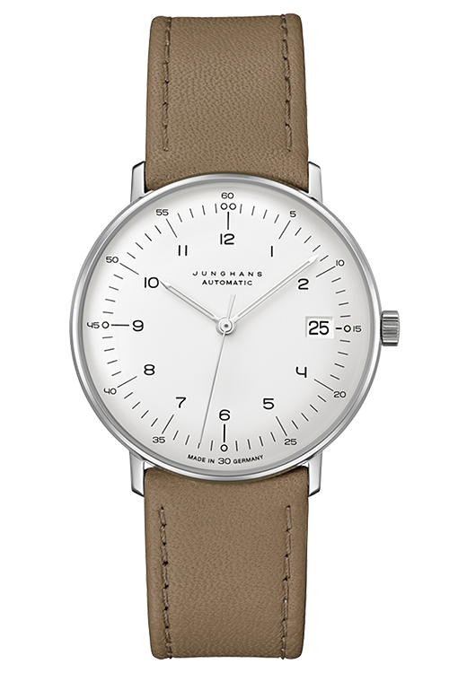 max bill kleine automatic　027 4107 02　JUNGHANS（ユンハンス）は、1861年創業のドイツ・シュランベルクに本拠を構える名門時計ブランド。バウハウスの精神を継承し、機能美と合理性を極めたデザインで世界中の時計愛好家を魅了してきました。シンプルでありながら独自の存在感を放つマックス・ビルをはじめ、フォーム、マイスター、1972シリーズなど、多彩なコレクションに共通するのは“ドイツらしい誠実なものづくり”への徹底したこだわり。精密なムーブメントと洗練された造形が調和するユンハンスの腕時計は、世代を超えて長く愛される機械式腕時計です。東京でユンハンスの時計をお探しなら、正規販売店・阪急メンズ東京 FORTUNE TIMEへ。都内でも有数の充実した展示数を誇り、クラシックからモダンまで幅広いラインナップをご覧いただけます。
