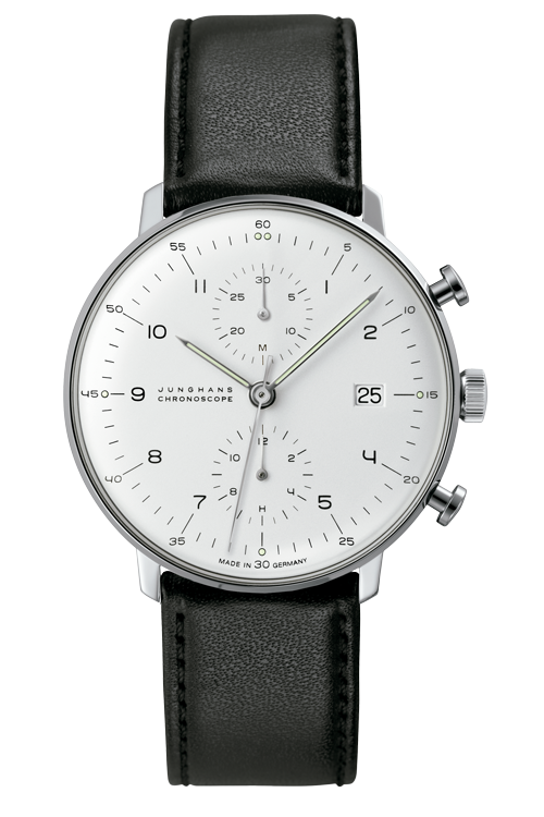 ユンハンス（JUNGHANS）「マックス・ビル（max bill）」は、ドイツ・バウハウスの哲学を継承した機能美とミニマルデザインの腕時計コレクション。無駄のないフォルムと高い視認性で、時代を超えて愛される名作。東京でユンハンスのマックス・ビルを購入するなら阪急メンズ東京がおすすめ。都内最大級の展示数を誇り、手巻き・自動巻き・クロノスコープなど幅広いラインナップをご覧いただけます。  ユンハンス（JUNGHANS）の名作「マックス・ビル（max bill）」シリーズは、バウハウスの精神を体現するシンプルで美しいデザインが魅力の機械式腕時計。クラシックな手巻きから自動巻き、クロノスコープまで多彩なラインナップを展開。東京でユンハンスをお探しなら阪急メンズ東京へ。都内最大級の展示数を誇り、豊富なモデルを実際に手に取ってご覧いただけます。