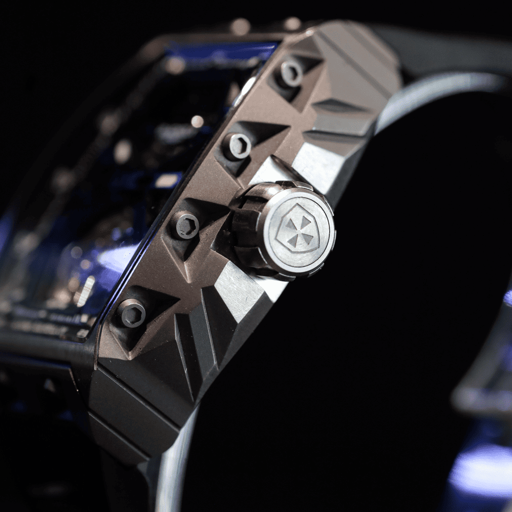 XP1 Tourbillon Titanium Orange / BOXP1TBTIOR「ファッション性と価格のバランスが魅力｜若者の高級時計入門にぴったりなBLACKOUT WATCHES XP1 Tourbillon、日本上陸」