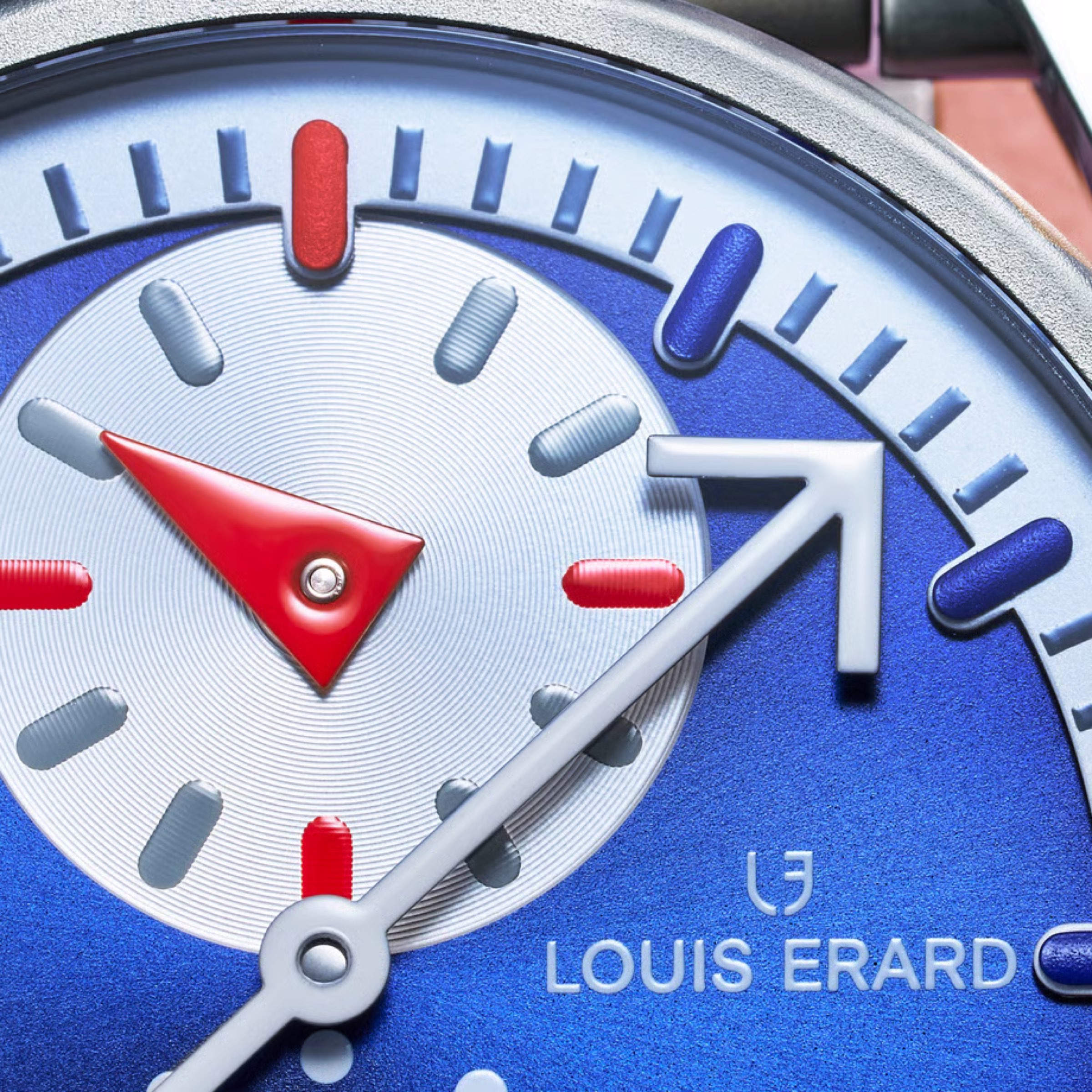 Louis Erard（ルイ・エラール） Le Régulateur Louis Erard x Alain Silberstein Blue - Hall of Fame FORTUNE TIME 阪急メンズ東京 東京・有楽町 品番85358TT05.BTT90 商品画像3