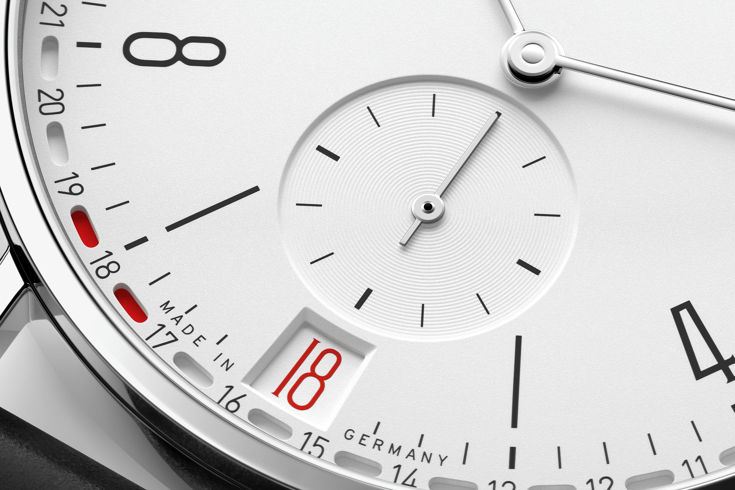 タンジェント　2デイト NM135 NOMOS Glashütte（ノモス グラスヒュッテ）Tangente（タンジェント）は、初めての本格的な機械式腕時計としても最適な逸品。無駄を削ぎ落とした視認性の高いダイヤルとしっかりした工作精度により、機械式の美しさを素直に体感できる入門向けの名作です。将来的なメンテナンスや価値継承も見据えた一生モノ候補。