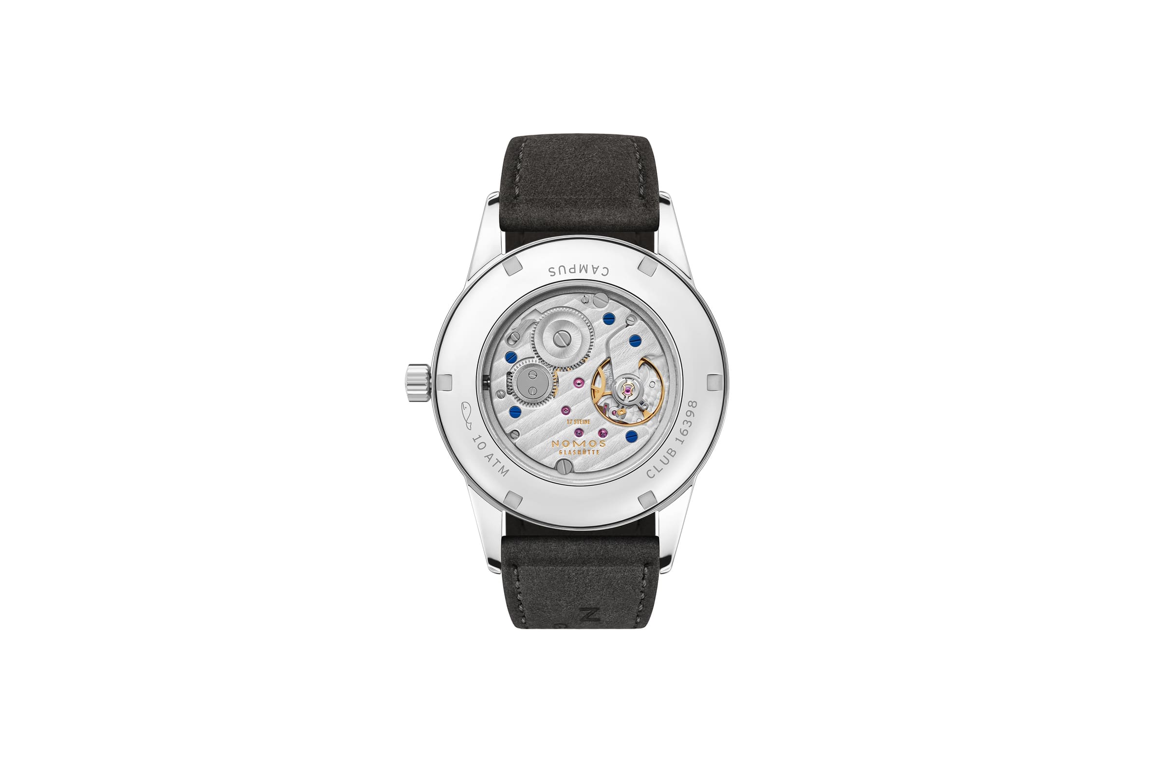 NOMOS Glashütte / Club Campus 38 Night Sky / NM722.GB　NOMOS Glashütte / CLUB CAMPUS 38 ナイトスカイ/ NM722.GB  心に残る節目のために それは、夜空に輝く新しい星の発見である必要はないのです。高等教育の修了、婚約、新たな命の誕生、 海外移住、重要なキャリアの一歩を踏み出す瞬間など、お祝いするのに値する出来事は数えきれないほど 存在します。機械式腕時計は、そうした瞬間を思い出させてくれる美しく価値のあるものです。 クラブ キャンパスは日常生活に相応しい手巻き式の腕時計で、星明りと夜空の色で生きる喜びを表現し、 シーンやドレスコードを問わずにご使用いただけます。  サイズはケース径36mmと38.5mmの２種類、ストラップは快適な付け心地でカーボンニュートラルなヴィーガンベロアを採用しました。