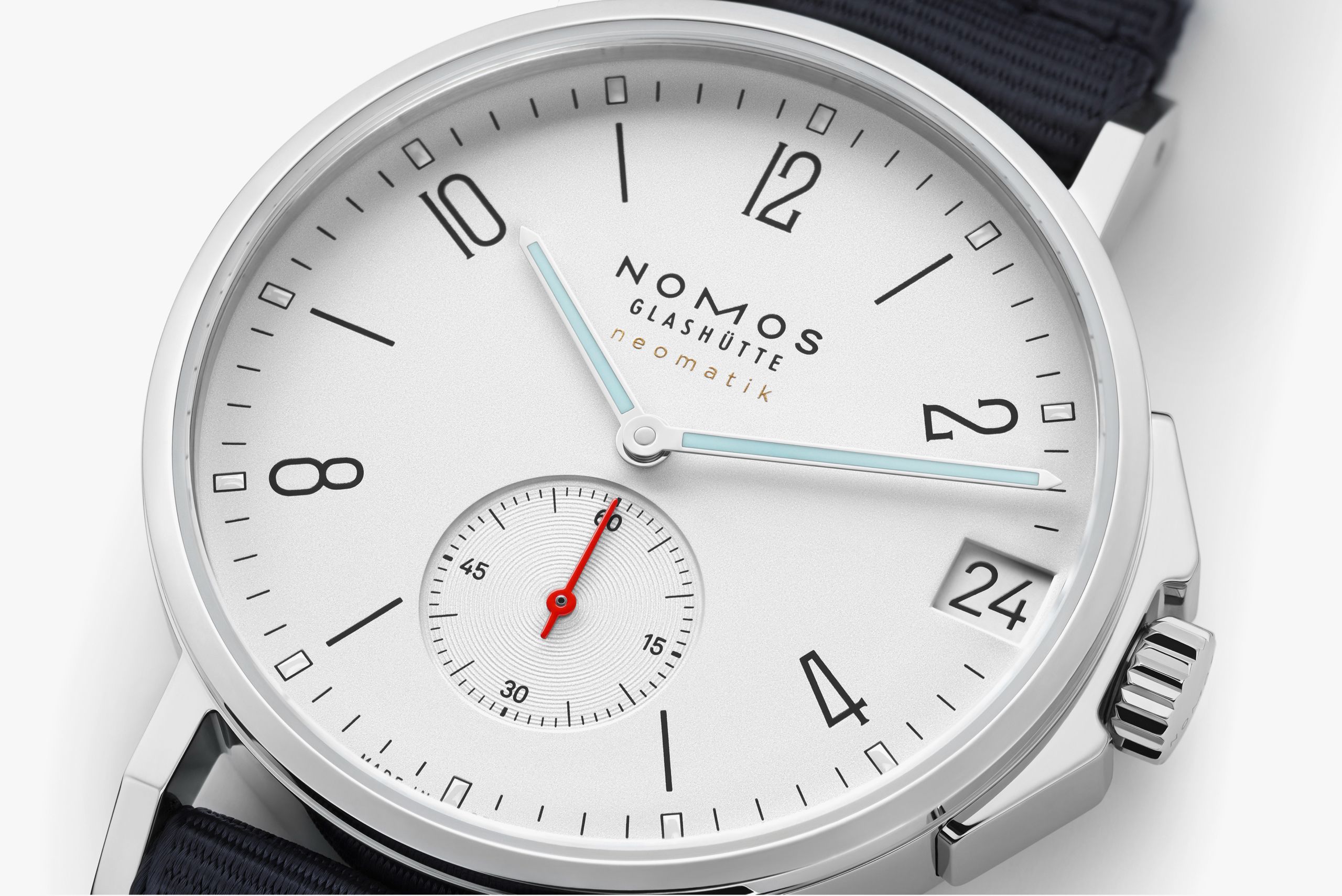 NOMOS アホイ ネオマティック 38 デイト 文字盤画像 NOMOSGLASHÜTTE＋FORTUNE TIME 表参道ヒルズ店