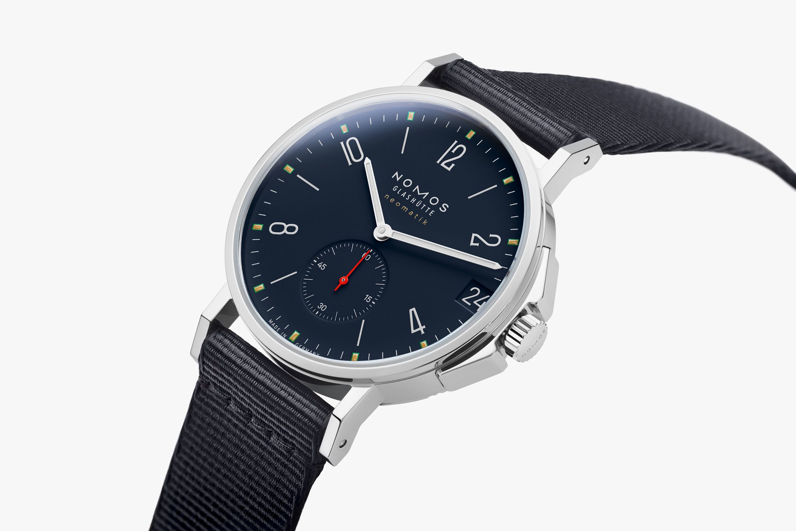 NOMOS アホイ ネオマティック 38 デイト アトランティック アップ画像 NOMOSGLASHÜTTE＋FORTUNE TIME 表参道ヒルズ店