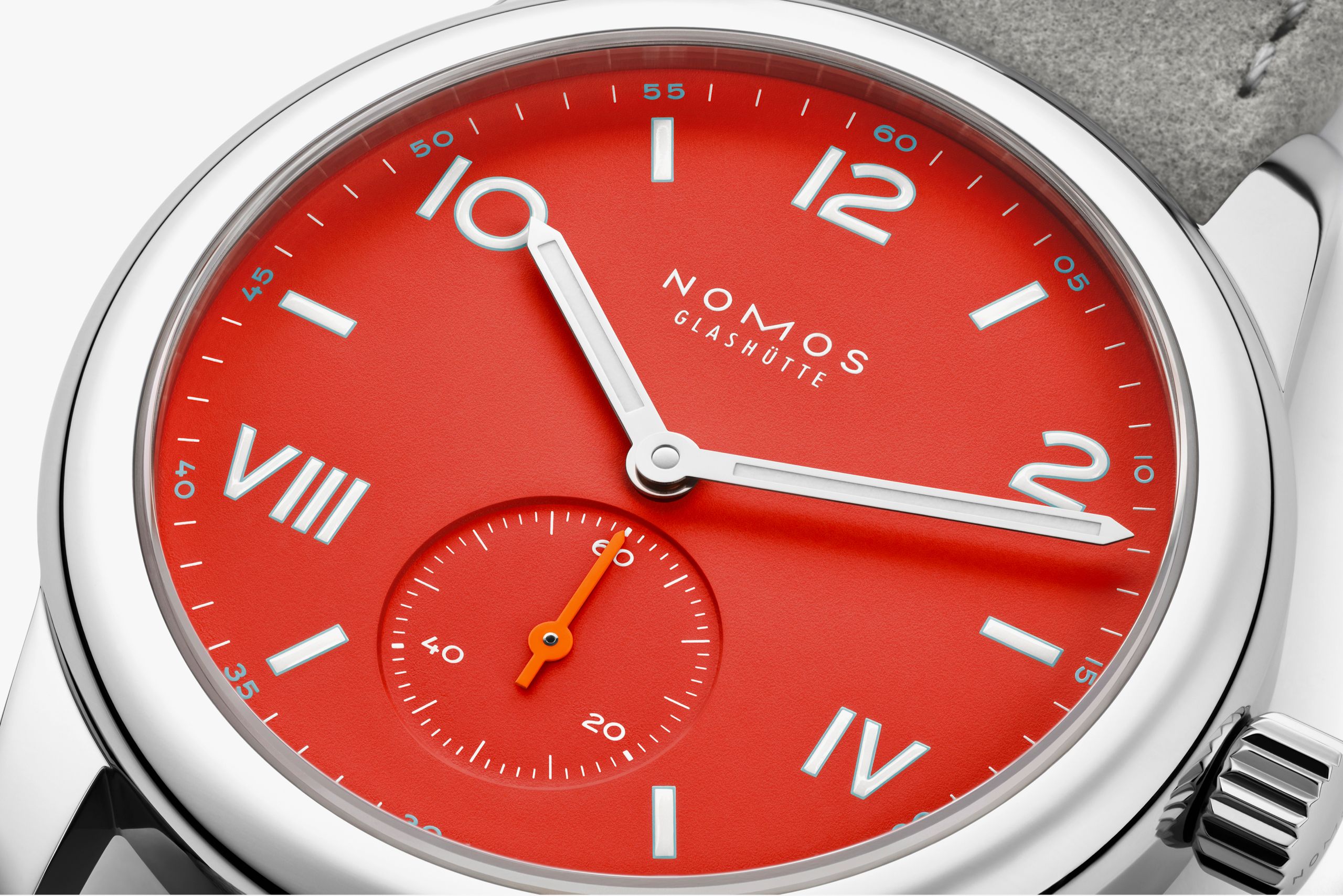 NOMOS クラブ キャンパス ノンストップレッド アップ画像 NOMOSGLASHÜTTE＋FORTUNE TIME 表参道ヒルズ店