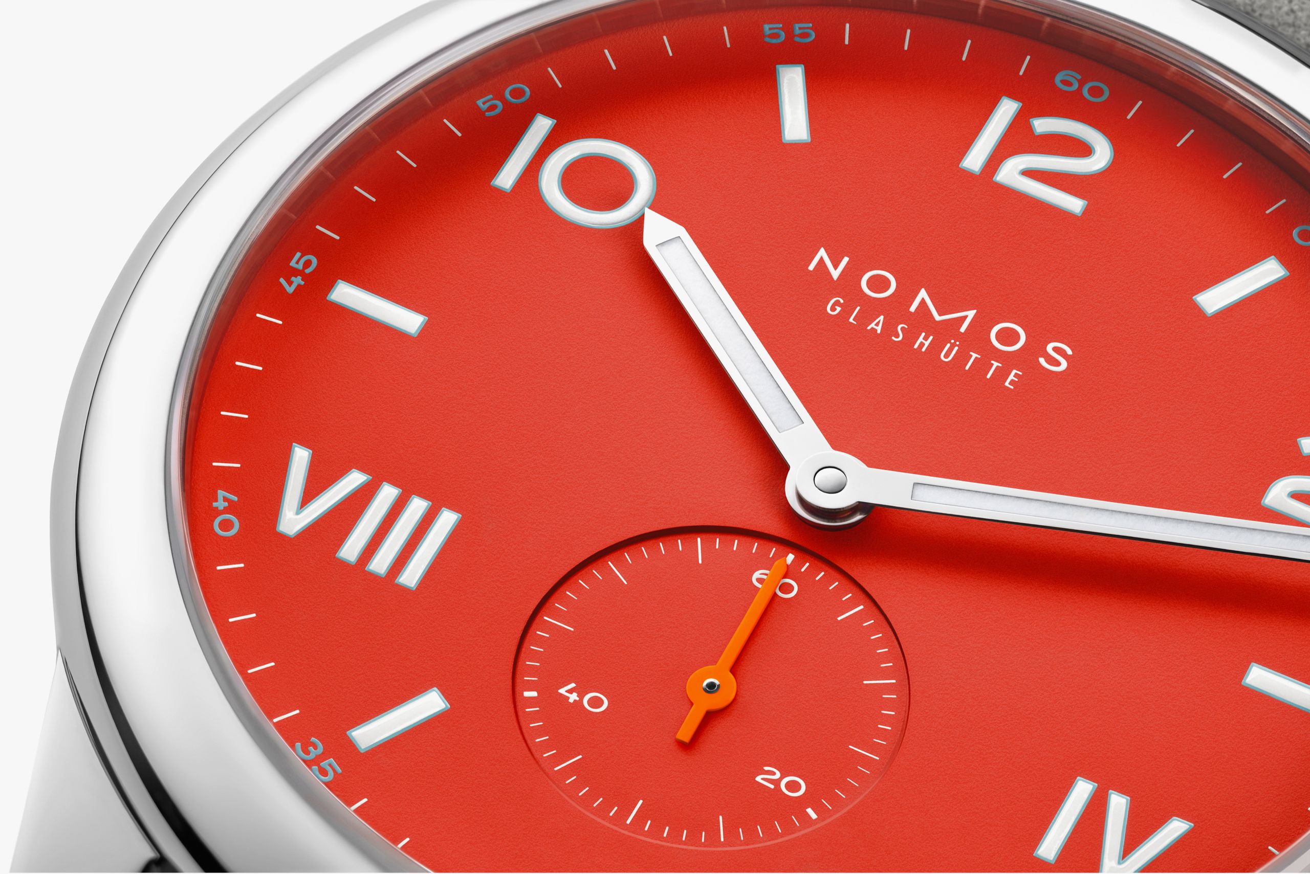 NOMOS クラブ 38 キャンパス ノンストップレッド アップ画像 NOMOSGLASHÜTTE＋FORTUNE TIME 表参道ヒルズ店