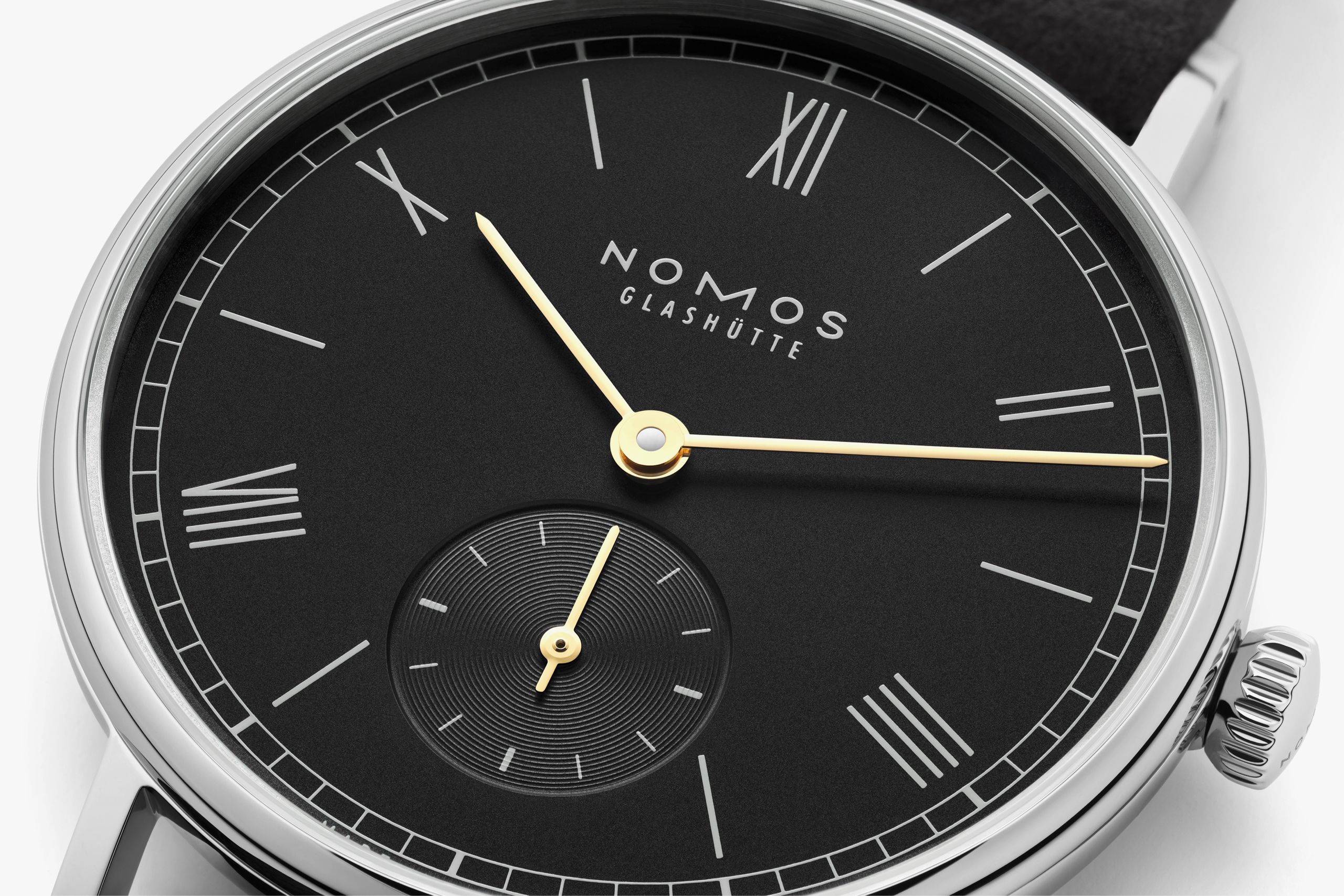 NOMOS ラドウィッグ 33 ノワール アップ画像 NOMOSGLASHÜTTE＋FORTUNE TIME 表参道ヒルズ店