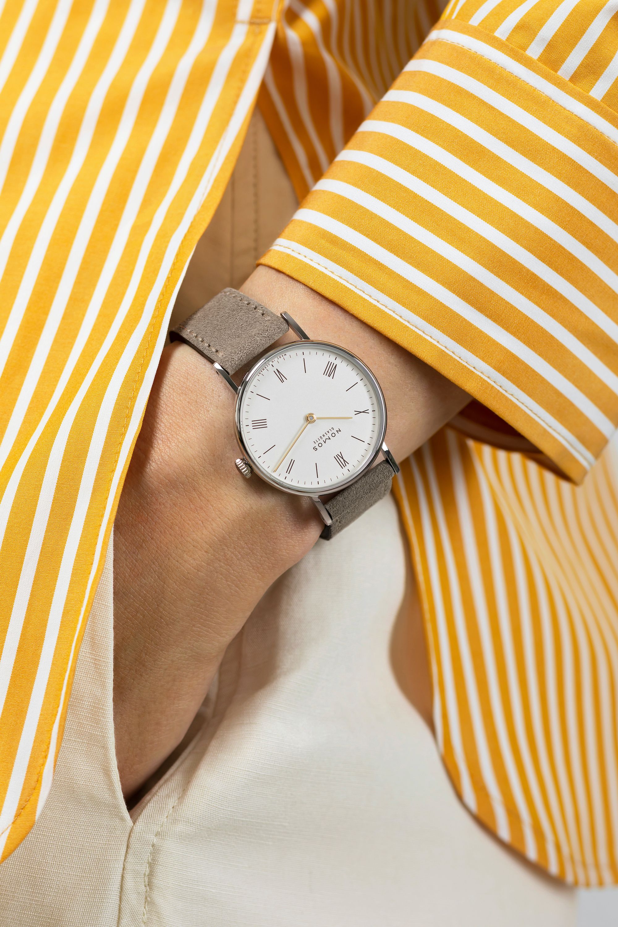 NOMOS ラドウィッグ 33 duo doré 着用画像1 NOMOSGLASHÜTTE＋FORTUNE TIME 表参道ヒルズ店