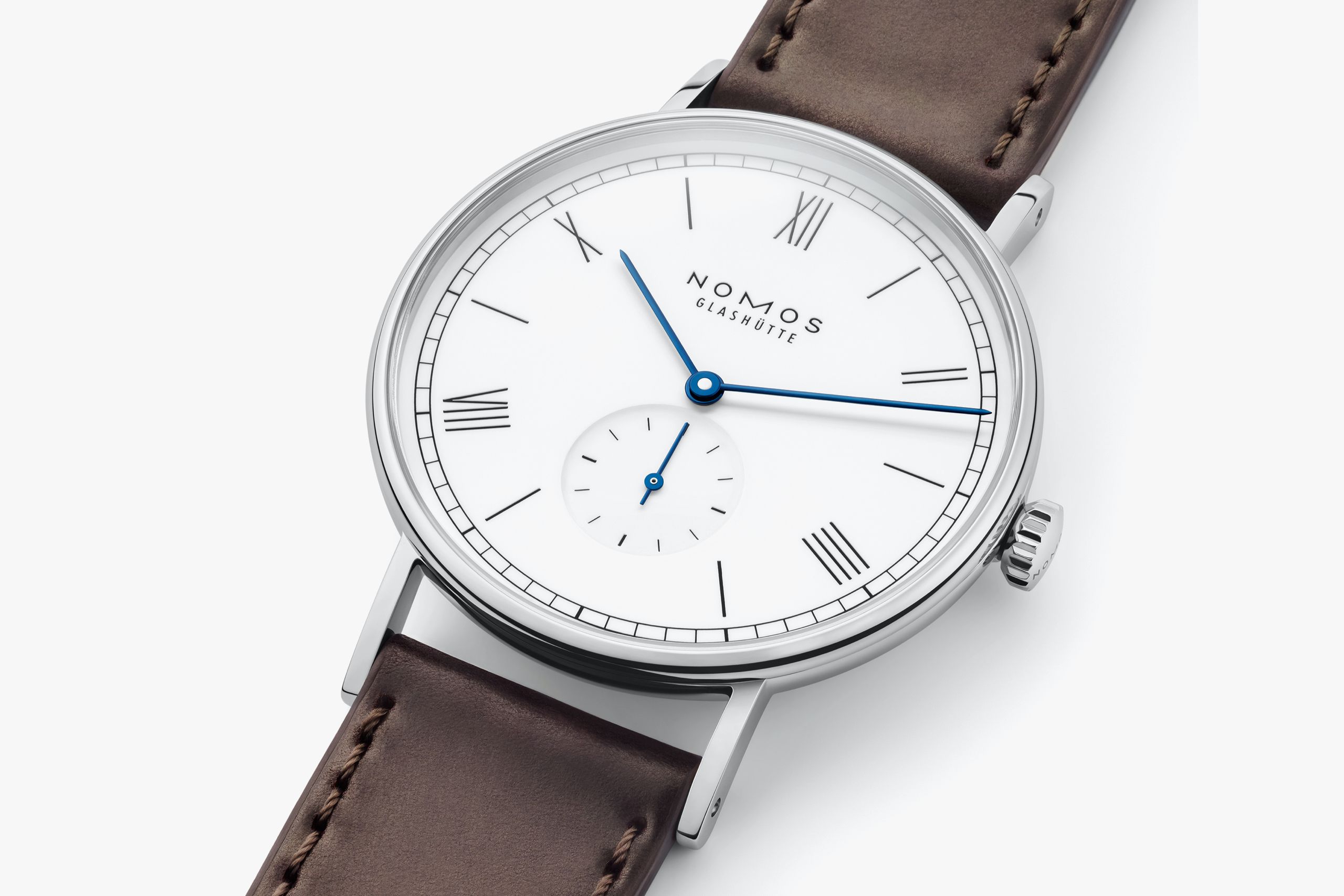 NOMOS ラドウィッグ 38 エナメルホワイト アップ画像 NOMOSGLASHÜTTE＋FORTUNE TIME 表参道ヒルズ店
