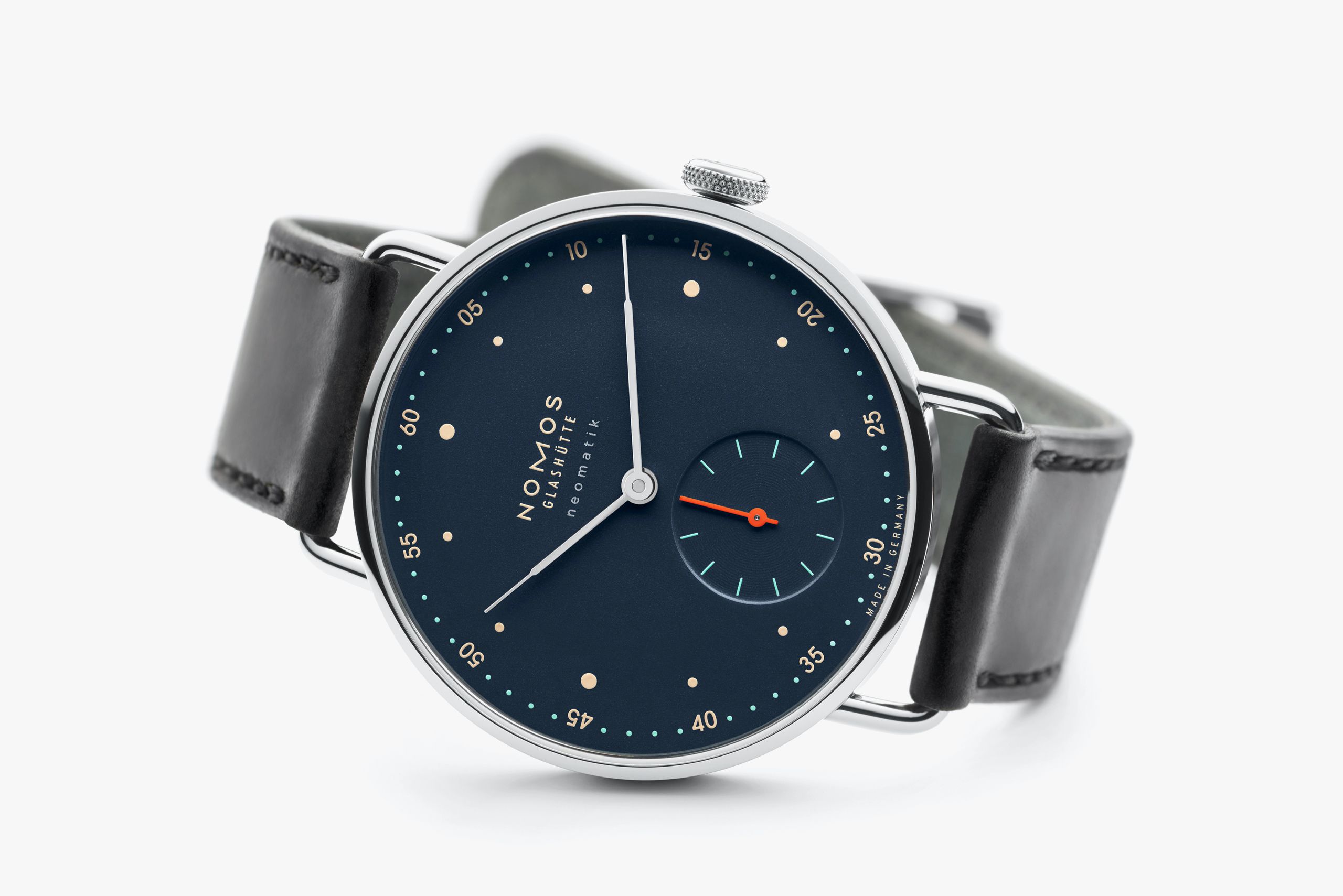 NOMOS メトロ ネオマティック ミッドナイトブルー 全体画像 NOMOSGLASHÜTTE＋FORTUNE TIME 表参道ヒルズ店
