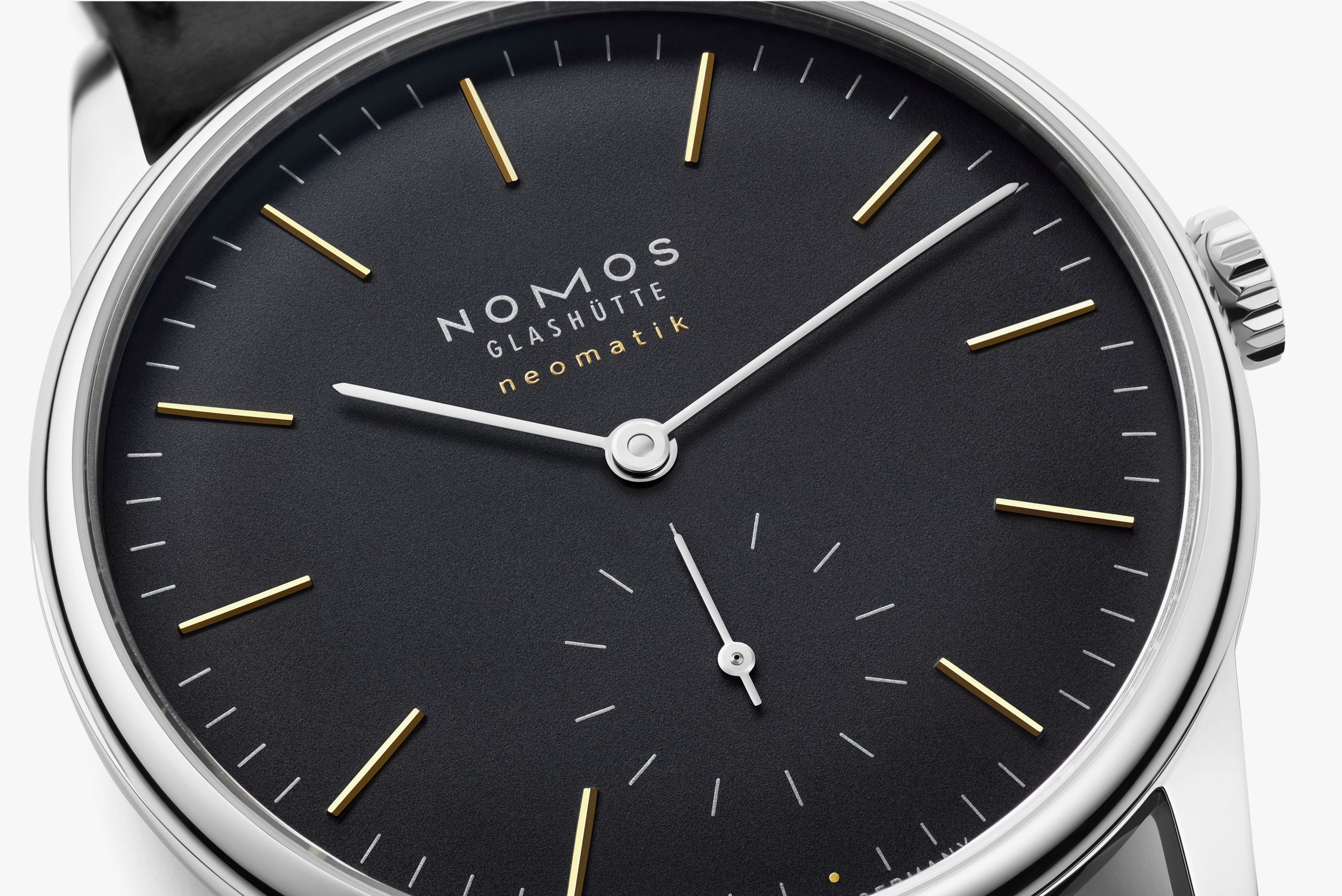NOMOS オリオン ネオマティック ニューブラック アップ画像 NOMOSGLASHÜTTE＋FORTUNE TIME 表参道ヒルズ店