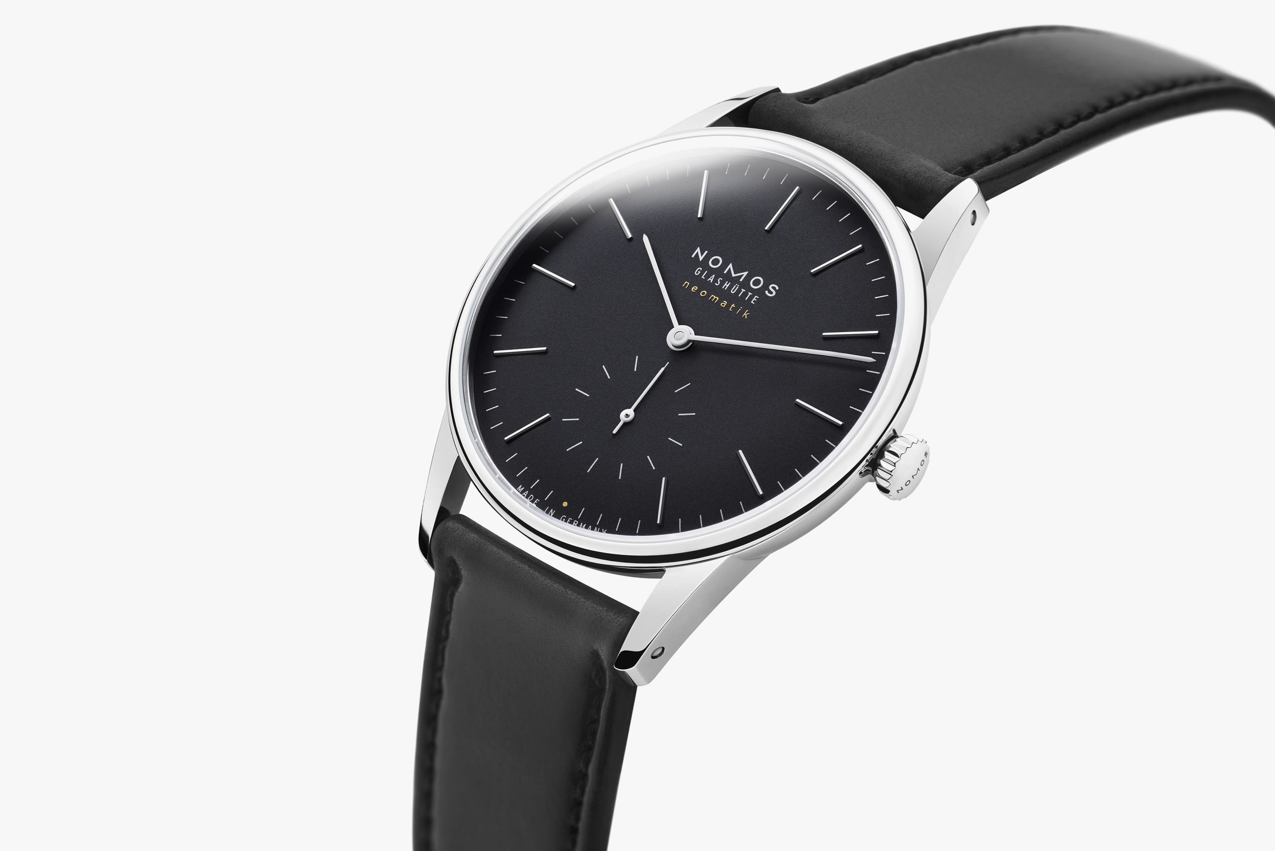 NOMOS オリオン ネオマティック 39 ニューブラック 全体画像 NOMOSGLASHÜTTE＋FORTUNE TIME 表参道ヒルズ店