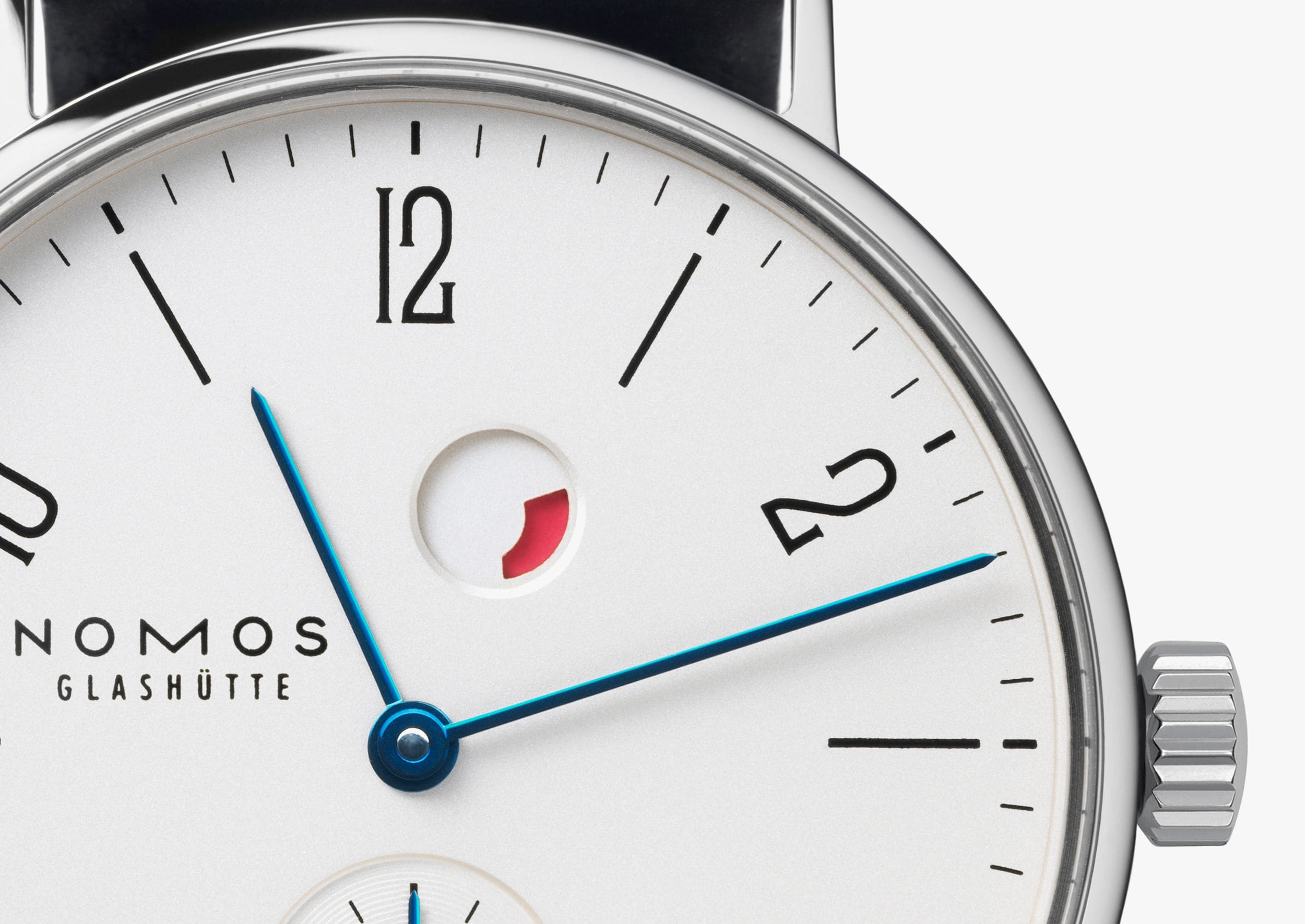 NOMOS タンジェント パワーリザーブ デイト パワーリザーブアップ画像 NOMOSGLASHÜTTE＋FORTUNE TIME 表参道ヒルズ店