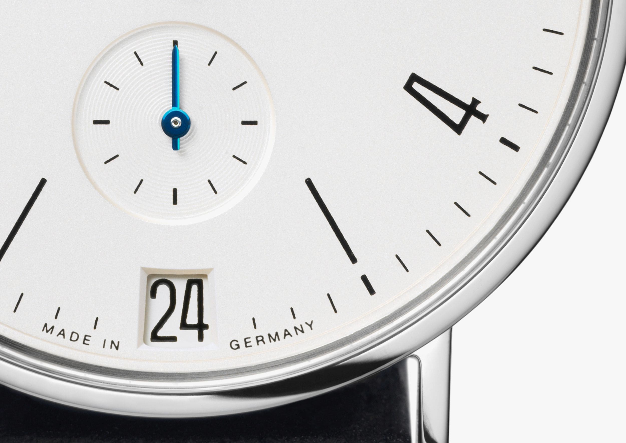 NOMOS タンジェント パワーリザーブ デイト デイトアップ画像 NOMOSGLASHÜTTE＋FORTUNE TIME 表参道ヒルズ店