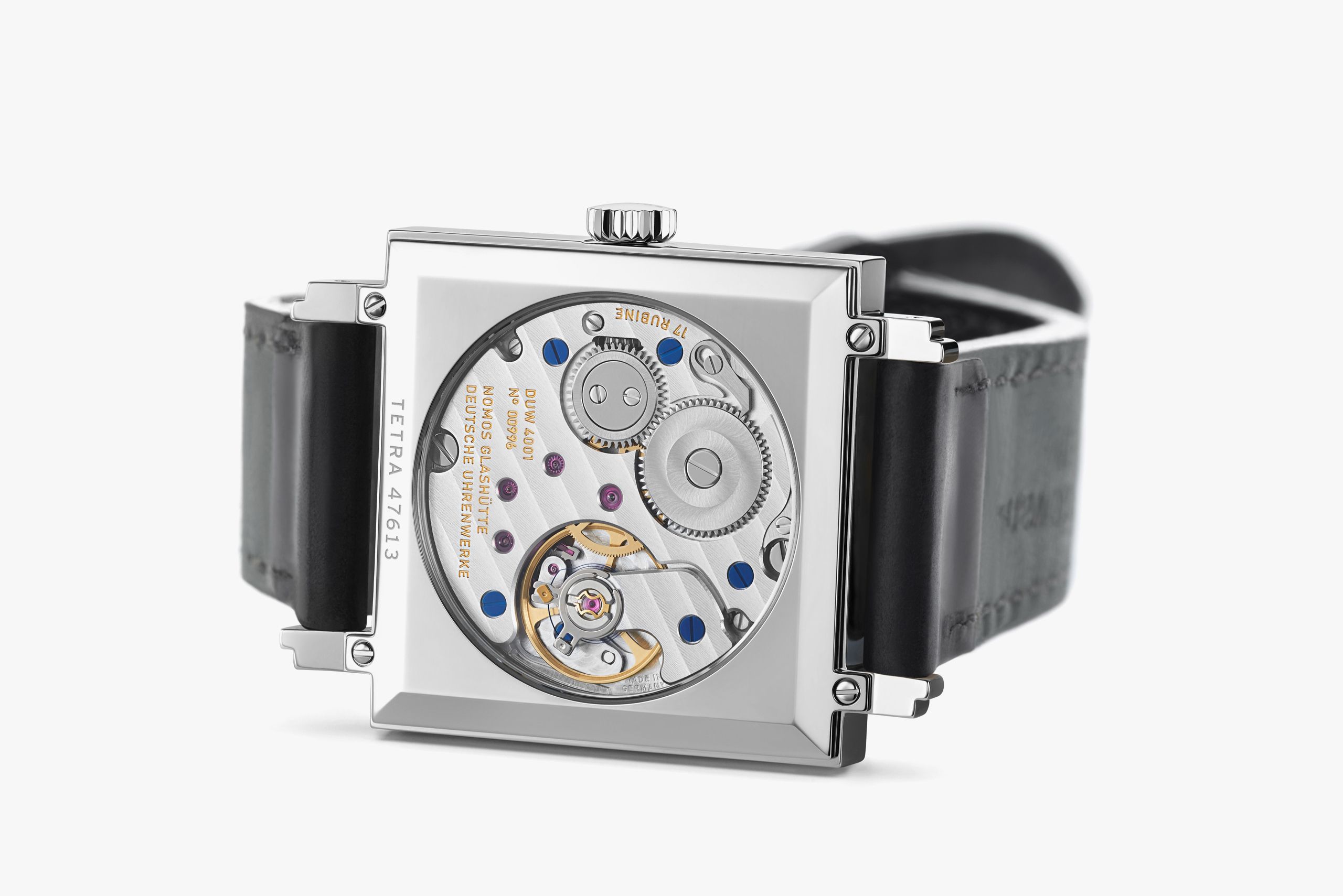 NOMOS テトラ 裏側画像 NOMOSGLASHÜTTE＋FORTUNE TIME 表参道ヒルズ店