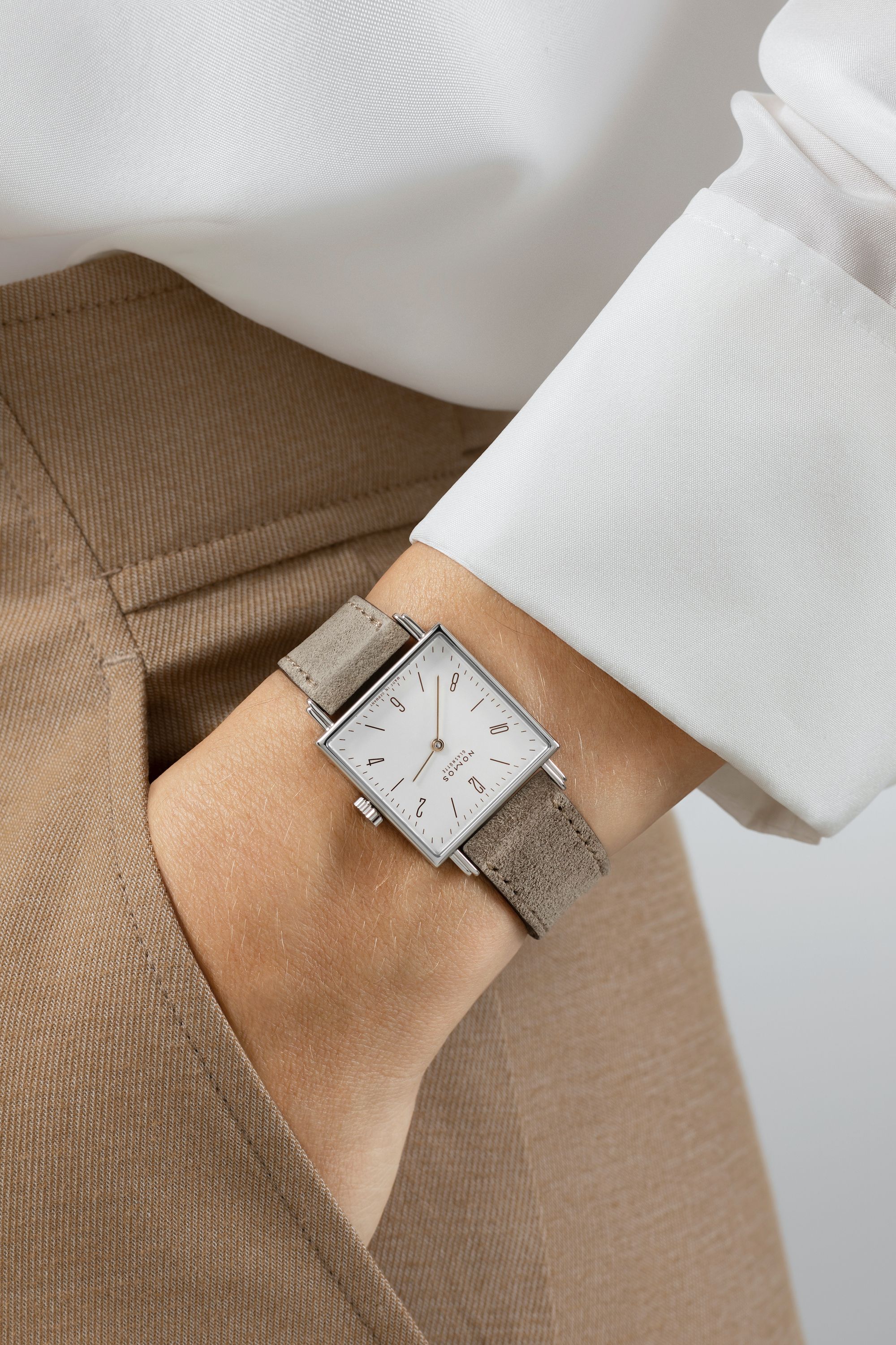 NOMOS テトラ  27 duo doré 着用画像 NOMOSGLASHÜTTE＋FORTUNE TIME 表参道ヒルズ店