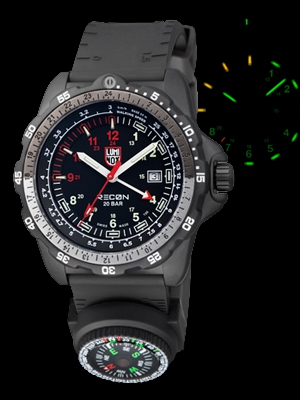 Luminox(ルミノックス) 多機能が魅力のRECONシリーズに、人気のレッドハンドモデルが登場。