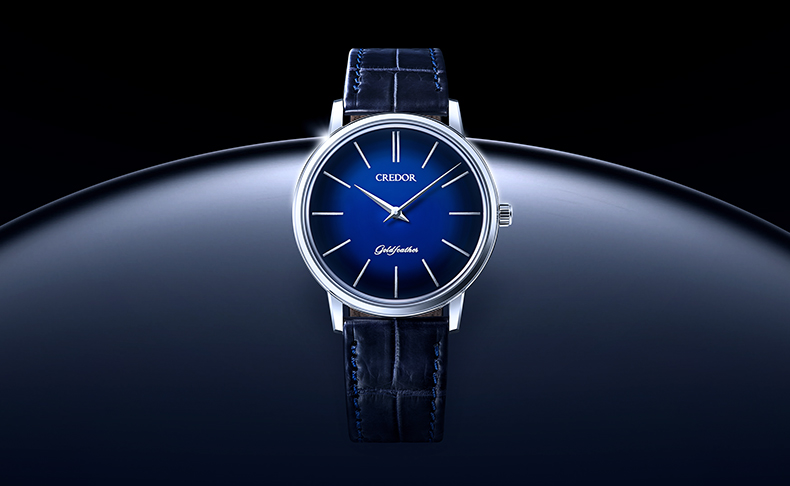 CREDOR(クレドール) 2026新作 漆芸の新たな可能性を探求した薄型メカニカル限定モデルが登場。幾重もの漆の層が織りなす、奥深い青のグラデーションダイヤル。クレドール「ゴールドフェザー 漆芸ダイヤル 限定モデル」