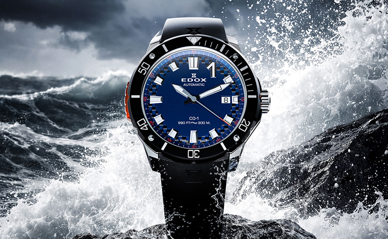 EDOX(エドックス) 2026新作 デザイン、実用性、プロ仕様スペックを高次元で融合した新たなスタンダードダイバーズ。エドックス「クロノオフショア1 ベゼルロック デイト オートマティック」