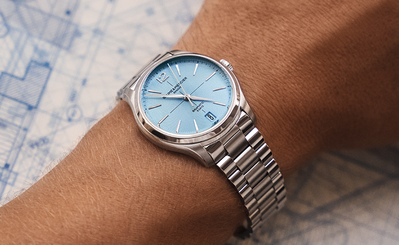 BAUME & MERCIER(ボーム＆メルシエ) 2026新作 ダイヤルにアイスブルーをまとった2つのリミテッドエディション。ボーム＆メルシエ「クリフトン ボーマティック」「クリフトン ボーマティック パーペチュアル カレンダー」