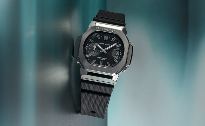 G-SHOCK(ジーショック) 2026新作 日窓に複数の機能を持たせたマルチミッションデイトを搭載。初号機の機能美を継承するアナログ“G-SHOCK”