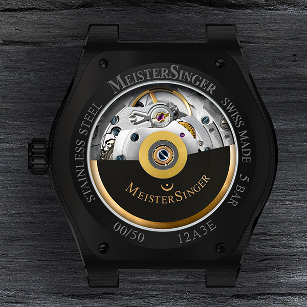 MEISTER SINGER(マイスタージンガー) 2025新作 マイスタージンガーがDLCケースとゴールデンイエローのサンバースト文字盤、そして初のレザーストラップを備えた限定版「カエノス」2モデルを発表