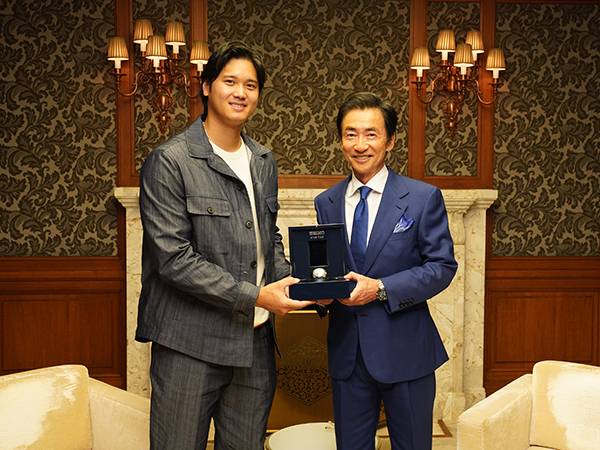 SEIKO(セイコー) セイコーが世界で一本だけの特別なモデルSeiko Star Timeを大谷翔平選手へ贈呈 ～悠久の時をめぐる夜空の星になぞらえた、100万時間を積算して表示可能な機械式腕時計～