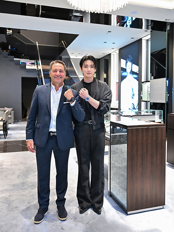 HUBLOT(ウブロ) グローバル ブランドアンバサダー、ジョングクさんがウブロ銀座ブティックに初来店