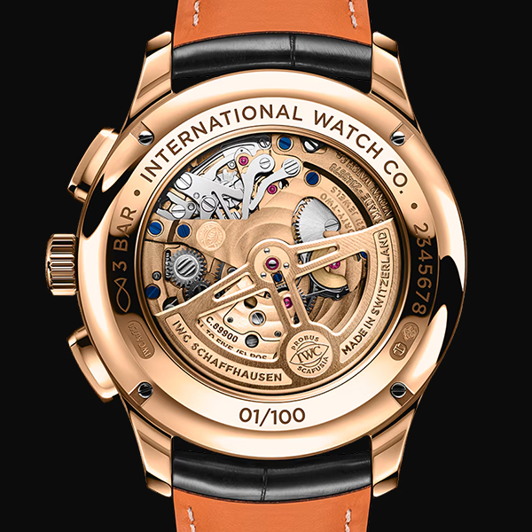 IWC(アイ・ダブリュー・シー) 2025新作 オブシディアンカラーの文字盤を備えた18 ct Armor Gold®のIWC「ポルトギーゼ・ トゥールビヨン・レトログラード・クロノグラフ」が登場