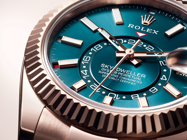 ROLEX(ロレックス) 2023新作 卓越性を追求することの重要性を物語る、数々の進化を遂げた新作。ロレックス「オイスター パーペチュアル スカイドゥエラー」。Watches and Wonders Geneva 2023にて発表
