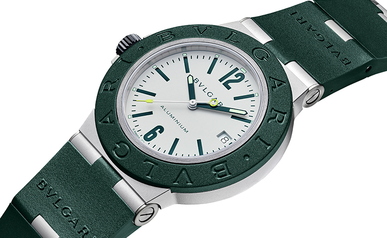 2023新作 テニスの愛好家やスポーティなライフスタイルを愛する人へ。「ブルガリ アルミニウム マッチポイント 限定モデル」