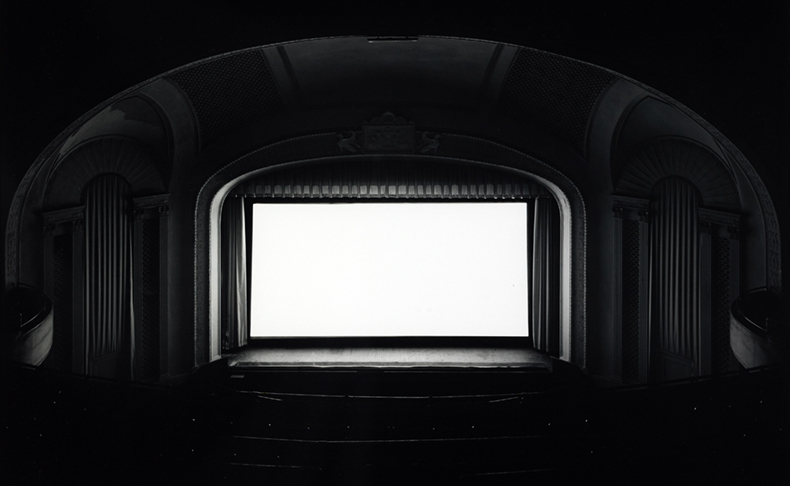 ジャガー・ルクルトが、パリのジュ・ド・ポーム美術館で開催される『THE SUPERMARKET OF IMAGES』展を支援