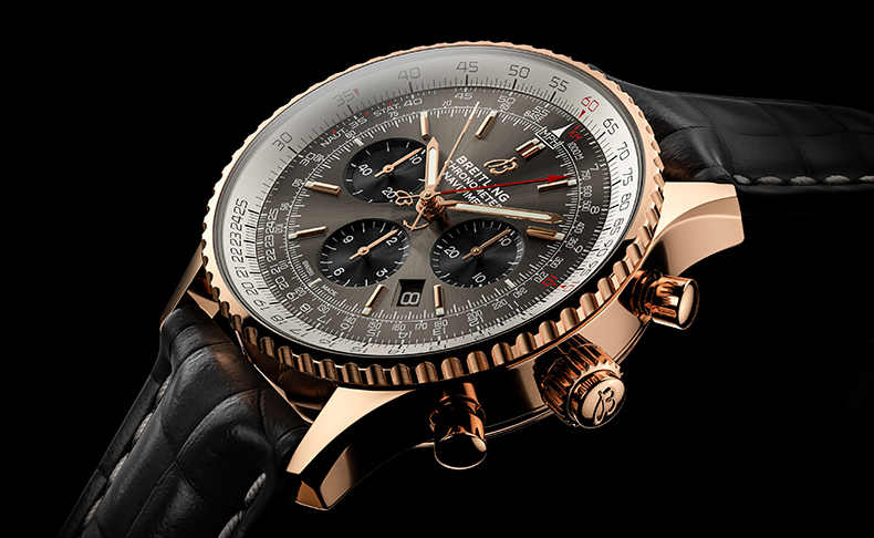 2020新作 ブライトリングから「ナビタイマー B03 クロノグラフ ラトラパンテ 45」が登場