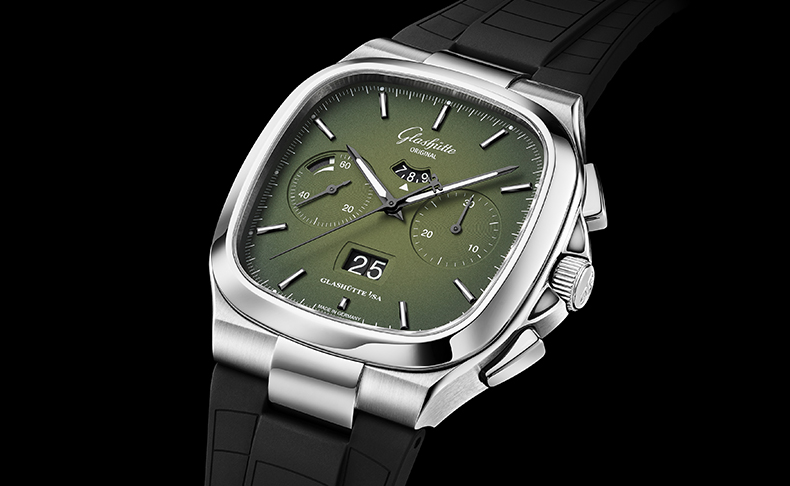 2022新作 スタイリッシュさが際立つオリジナル。グラスヒュッテ・オリジナル「セブンティーズ・クロノグラフ・パノラマデイト ファブグリーン」