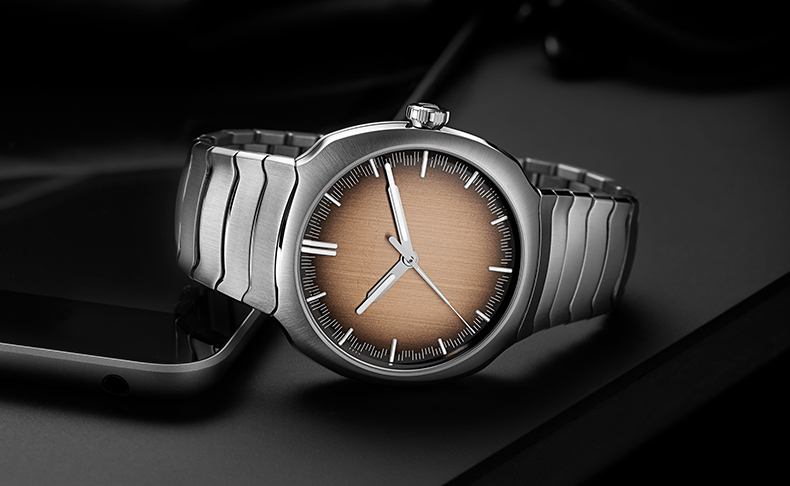 2023新作 H.モーザー「ストリームライナー・センターセコンド スモークサーモン」