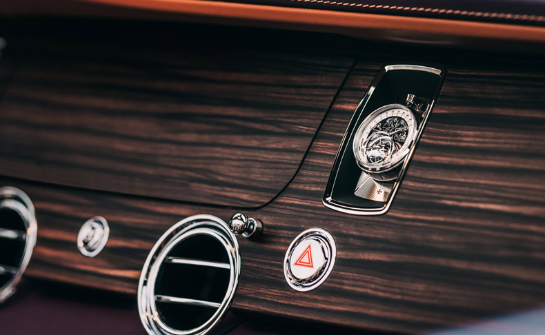 世界に一台しかないコーチビルドのためのユニークなダッシュボードウォッチ。ロールス・ロイス・アメジスト・ドロップテイルに特別仕様でデザインされた「レ・キャビノティエ・アーミラリ・トゥールビヨン」