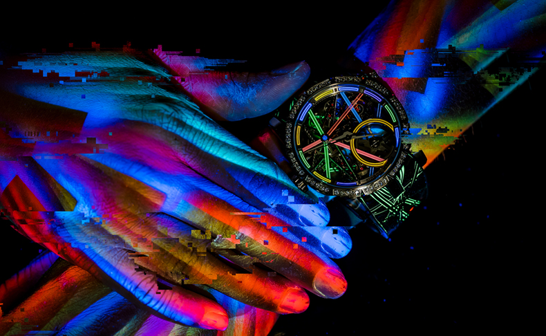 2020新作 ネオンシティをときめかせる、ロジェ・デュブイ「エクスカリバー ブラックライト」