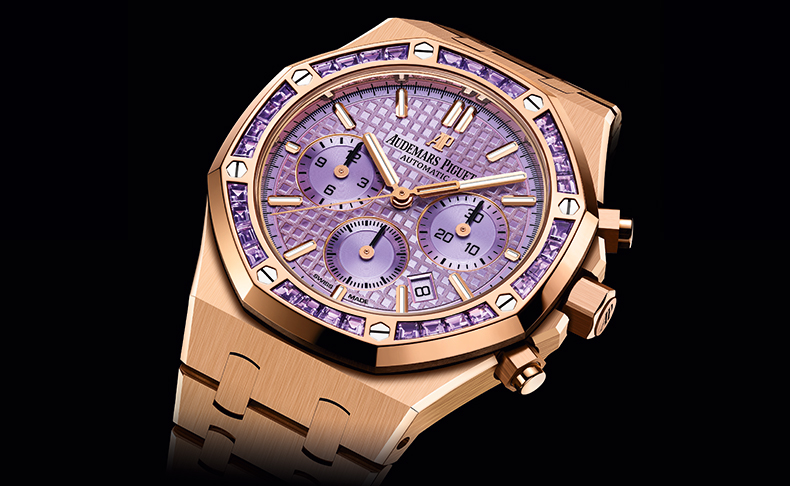2021新作 オーデマ ピゲから、光をとらえてきらめく新しい「ロイヤル オーク クロノグラフ」が登場