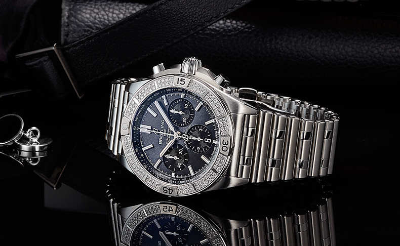 2021新作 ブラック マザー オブ パールを採用したブライトリング「クロノマット B01 42 ジャパン エディション」から、希少なダイヤモンドワークスモデルが登場