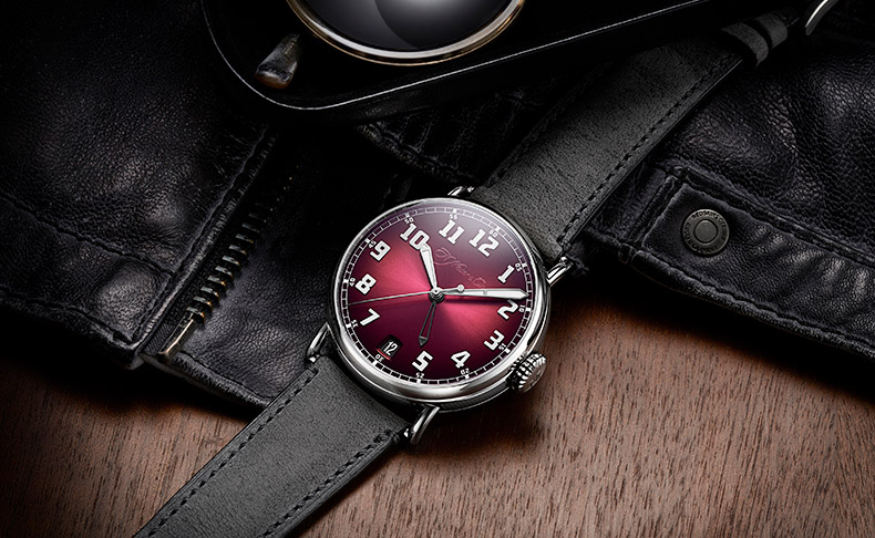 2021新作 冒険のためのモデル。H. モーザー「ヘリテージ・デュアルタイム」