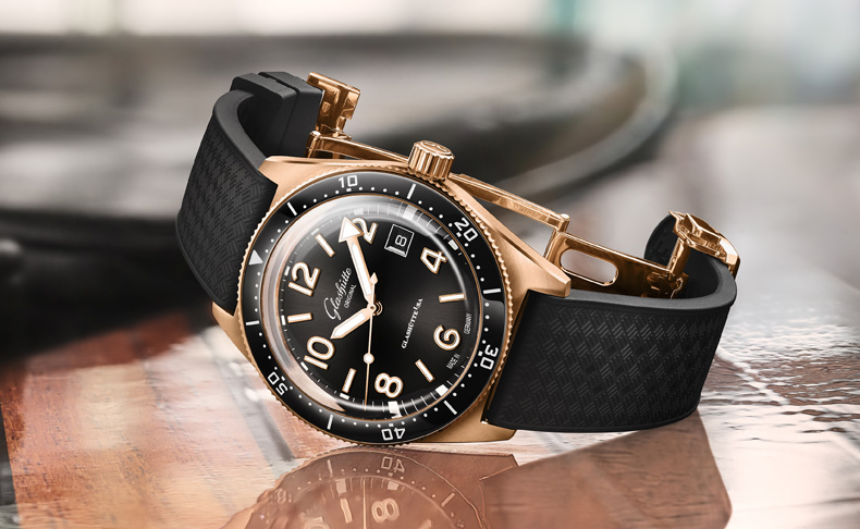 2022新作 スポーティでエレガントな日常生活のパートナー。グラスヒュッテ・オリジナル「SeaQ」